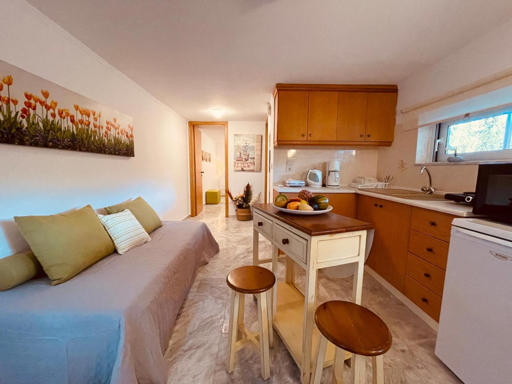 Erotospilia Porto Rafti Near The Athens Airport Apartment Exterior photo