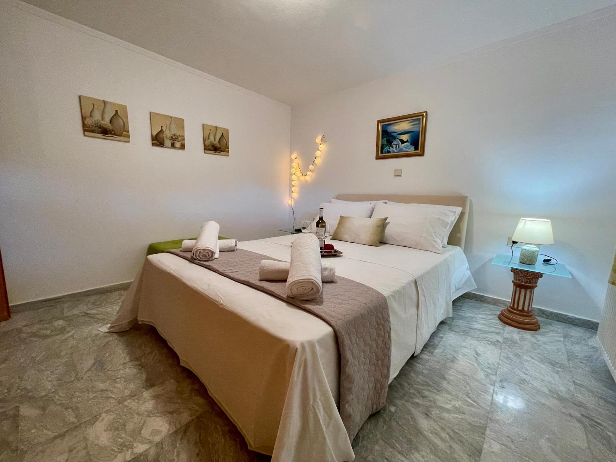 Erotospilia Porto Rafti Near The Athens Airport Apartment Exterior photo
